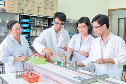 Có phải các nhà khoa học Việt không biết nghiên cứu?